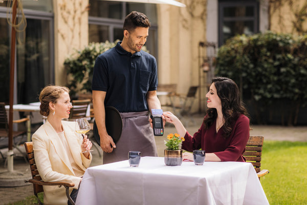 Move 5000 IRL resturant